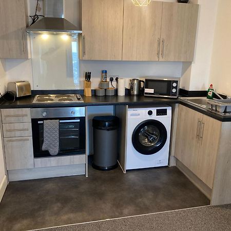Livestay-New Private Apartment Building Minutes From Heathrow Slough Extérieur photo