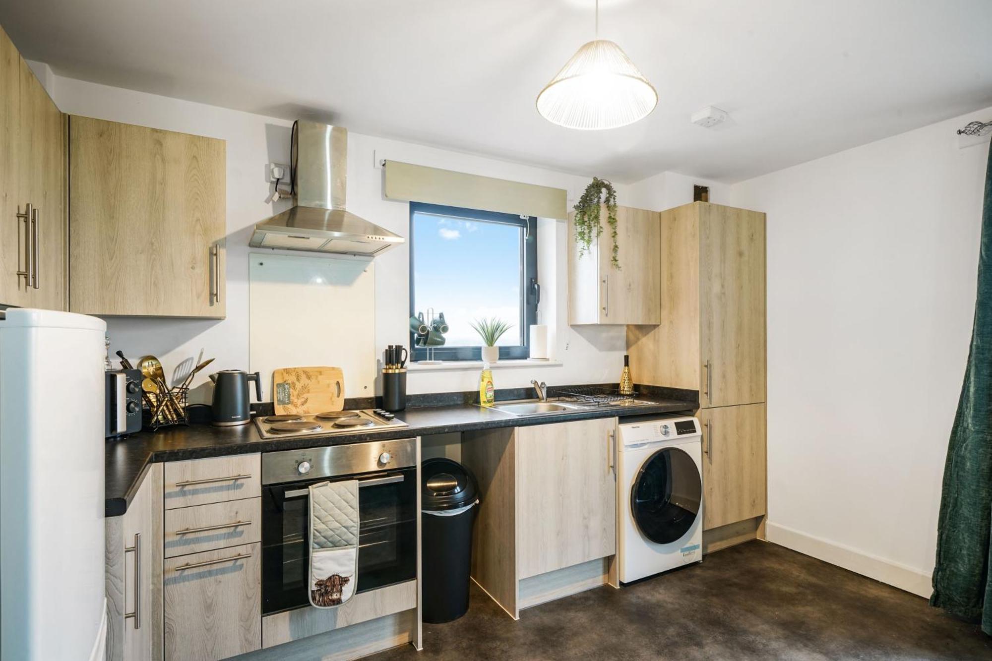 Livestay-New Private Apartment Building Minutes From Heathrow Slough Extérieur photo