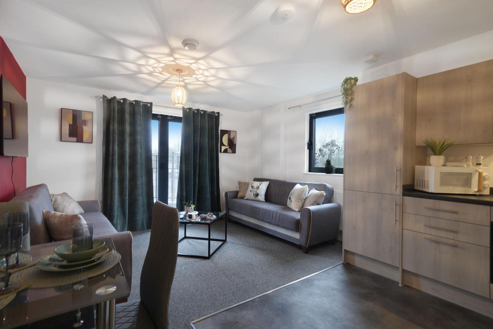 Livestay-New Private Apartment Building Minutes From Heathrow Slough Extérieur photo