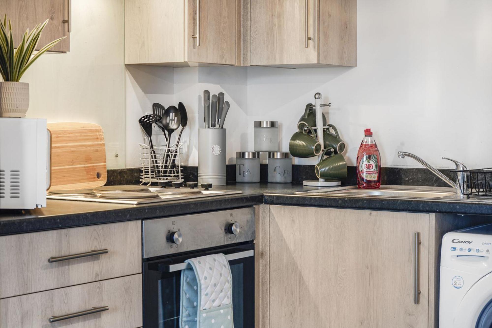 Livestay-New Private Apartment Building Minutes From Heathrow Slough Extérieur photo
