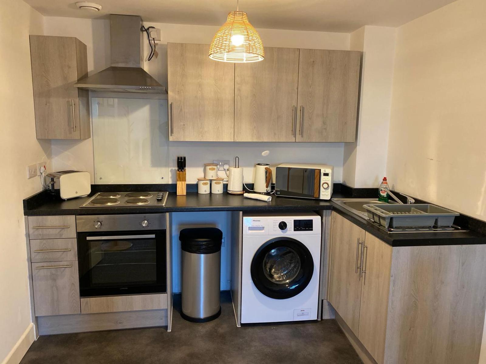 Livestay-New Private Apartment Building Minutes From Heathrow Slough Extérieur photo