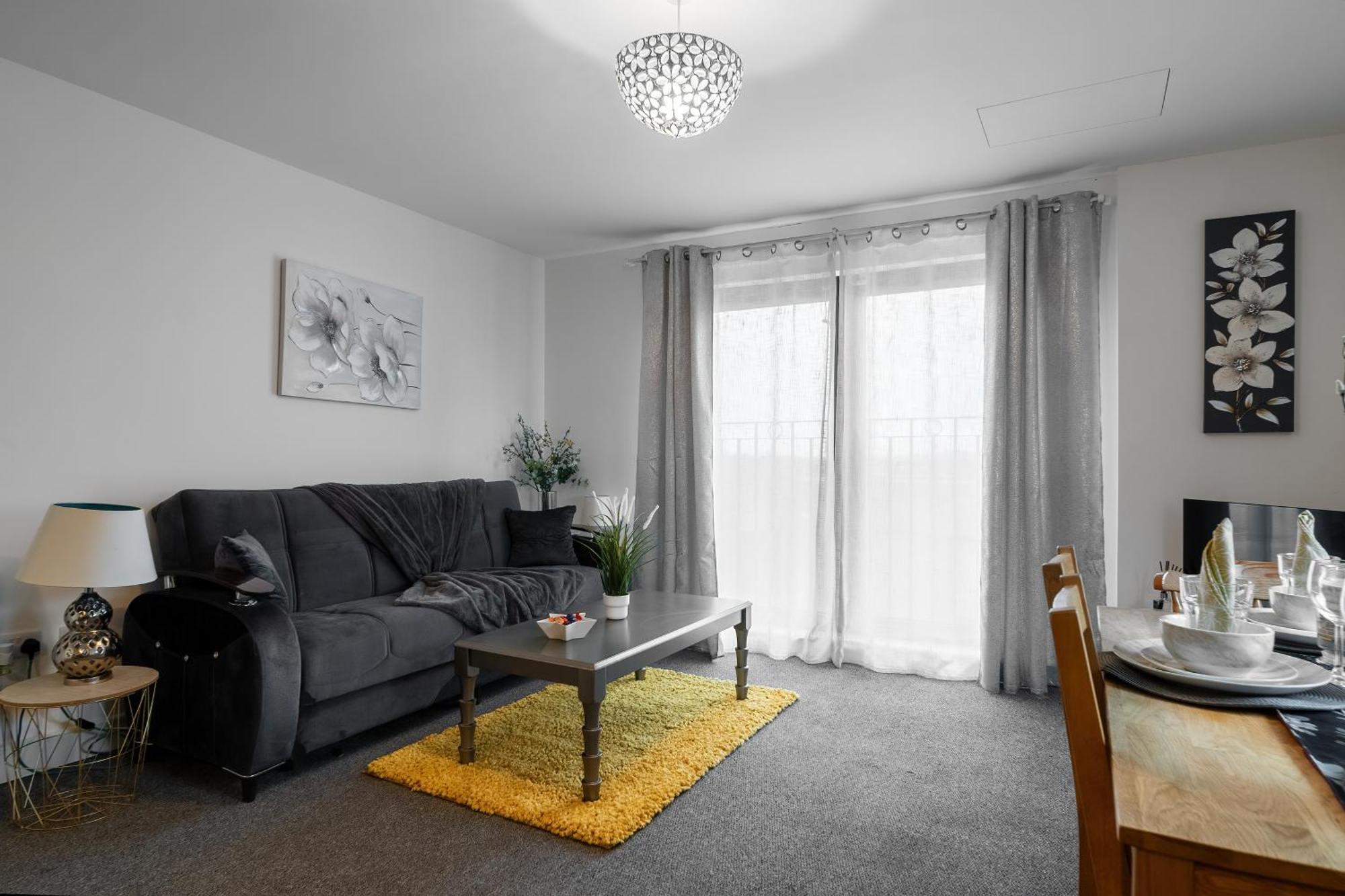 Livestay-New Private Apartment Building Minutes From Heathrow Slough Extérieur photo
