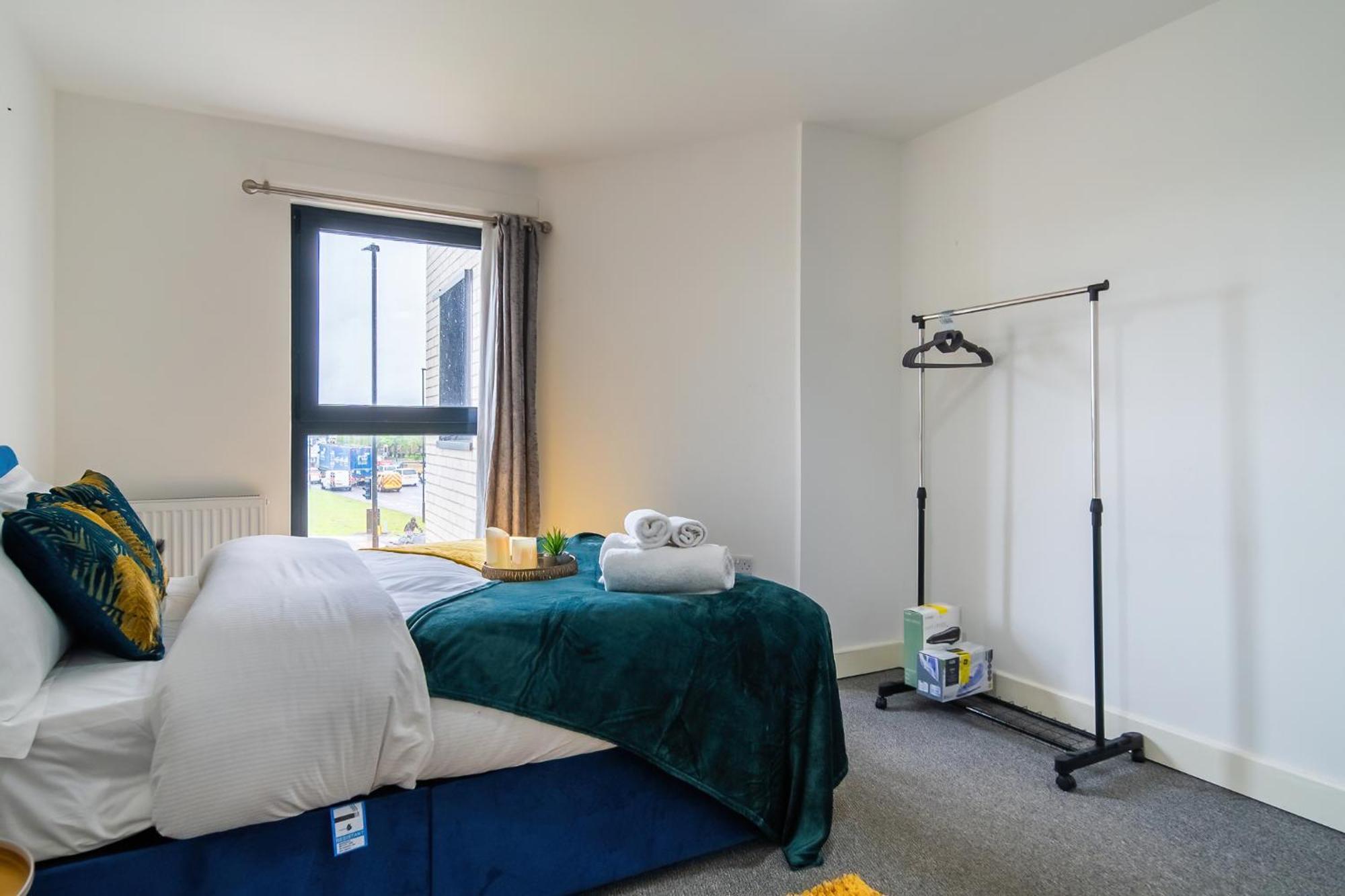 Livestay-New Private Apartment Building Minutes From Heathrow Slough Extérieur photo
