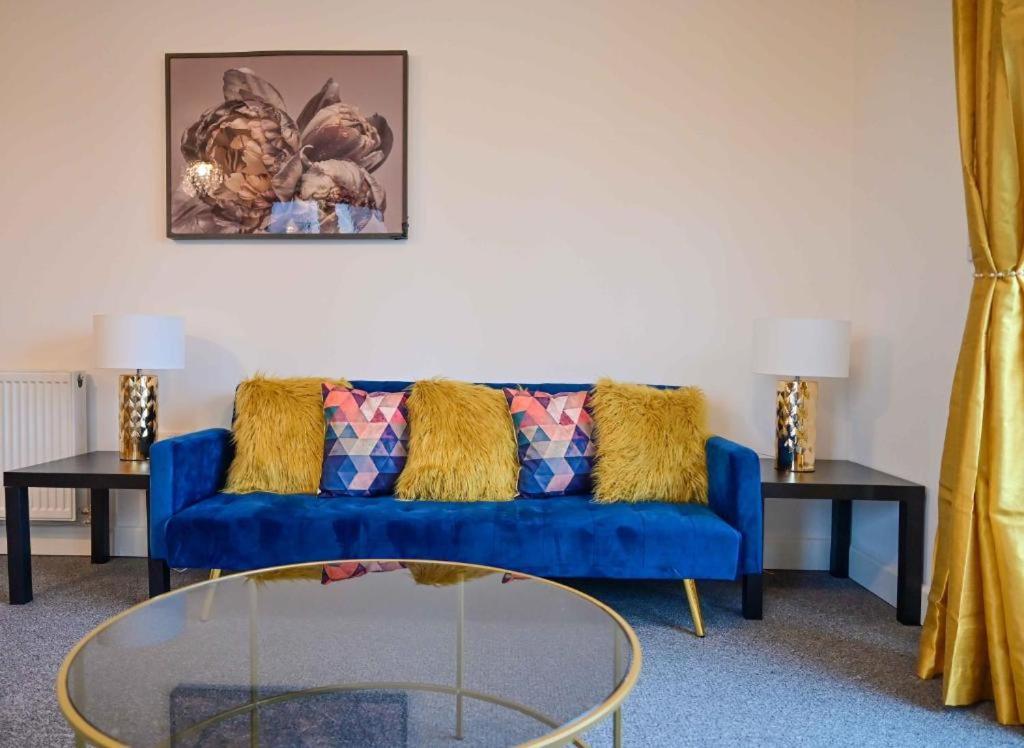 Livestay-New Private Apartment Building Minutes From Heathrow Slough Extérieur photo