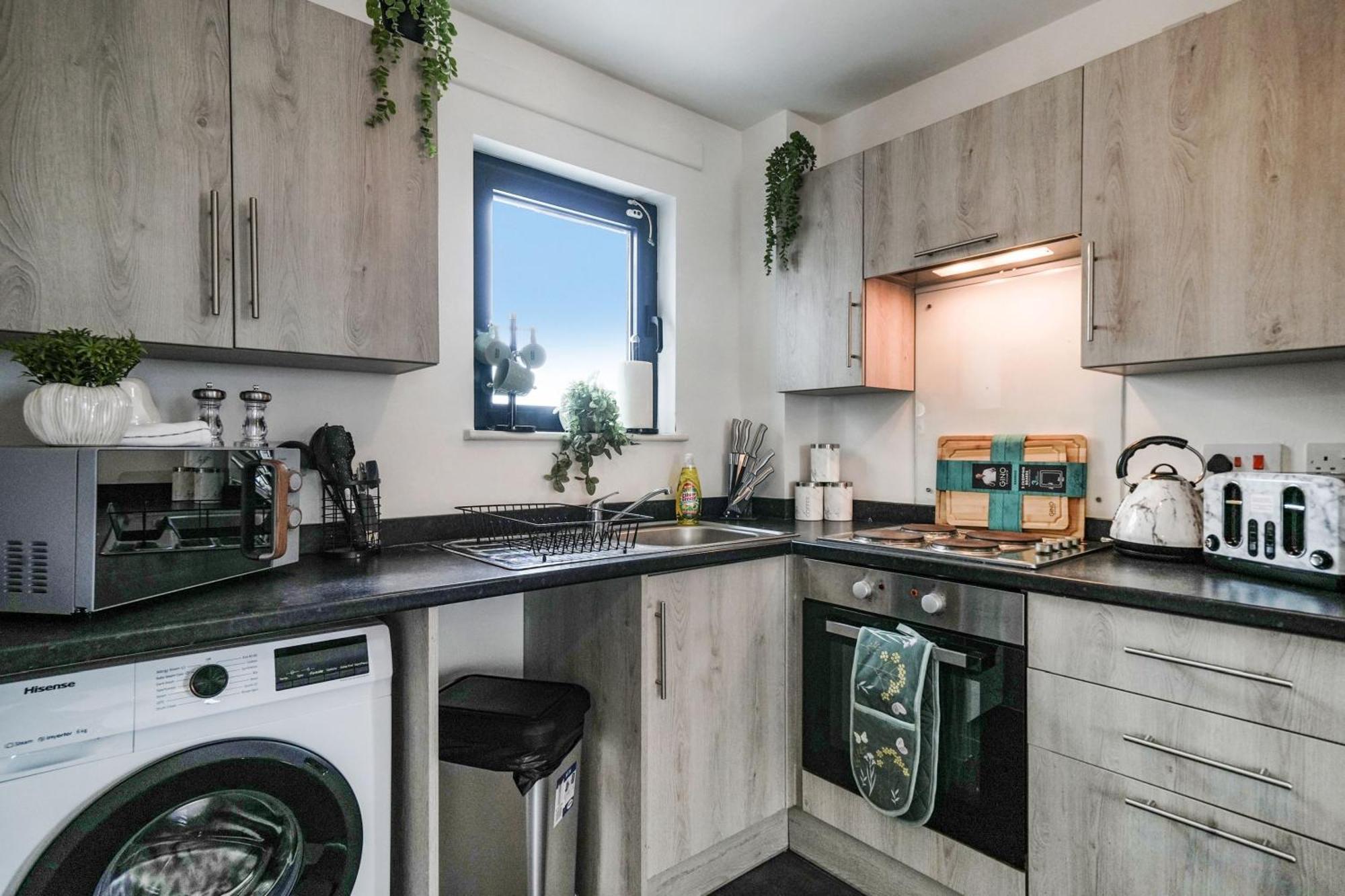 Livestay-New Private Apartment Building Minutes From Heathrow Slough Extérieur photo